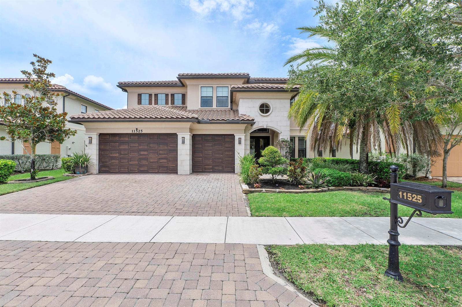 11525 NW 81st Place, Parkland FL 33076 photo 2