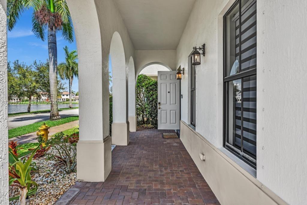 8289 NW 38th St, Cooper City FL 33024 photo 4