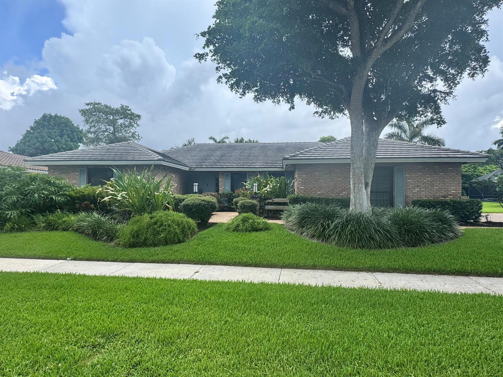 6857 Viento Way, Boca Raton FL 33433