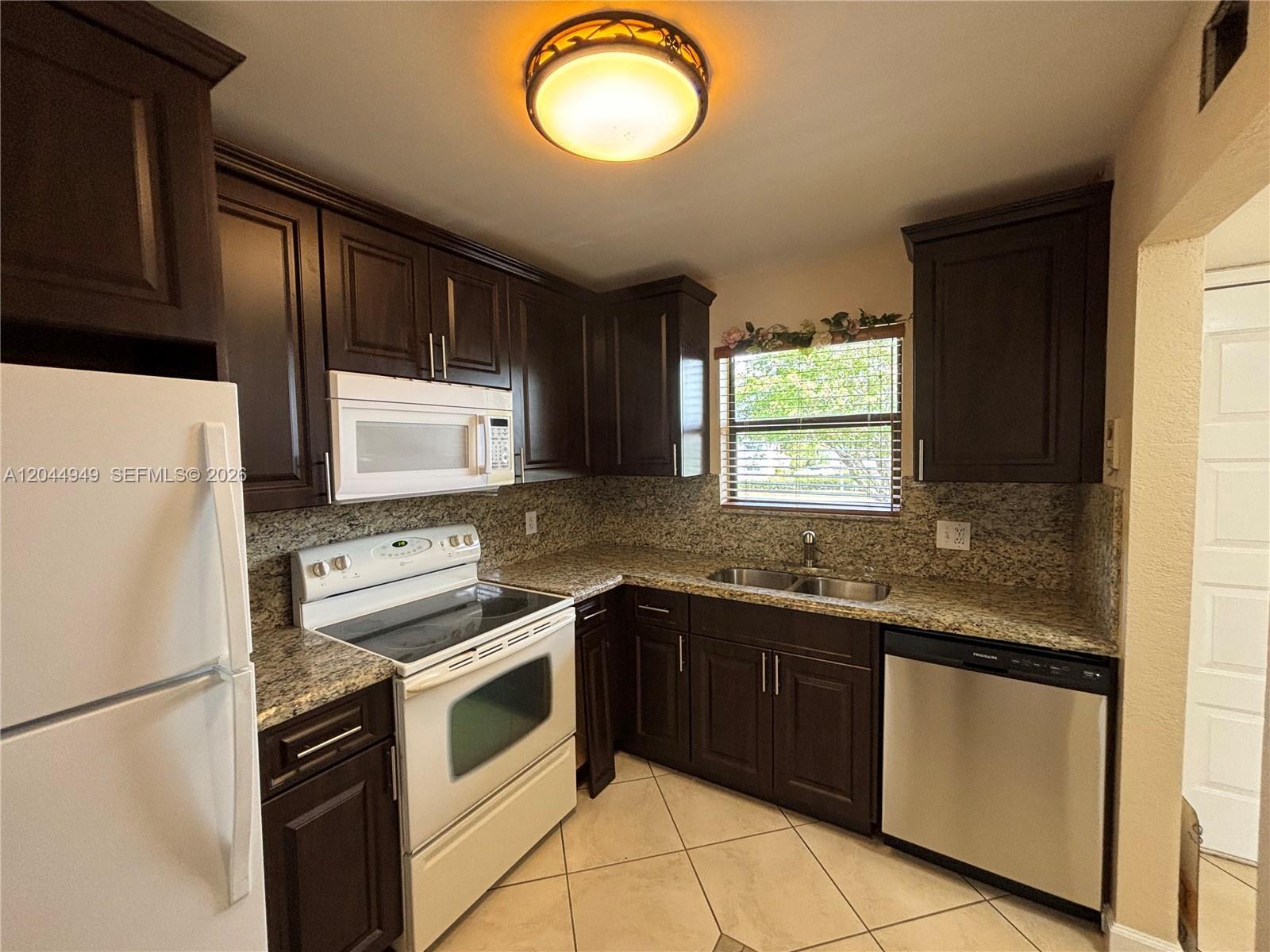 21909 Lake Forest Cir # 205, Boca Raton FL 33433 photo 3