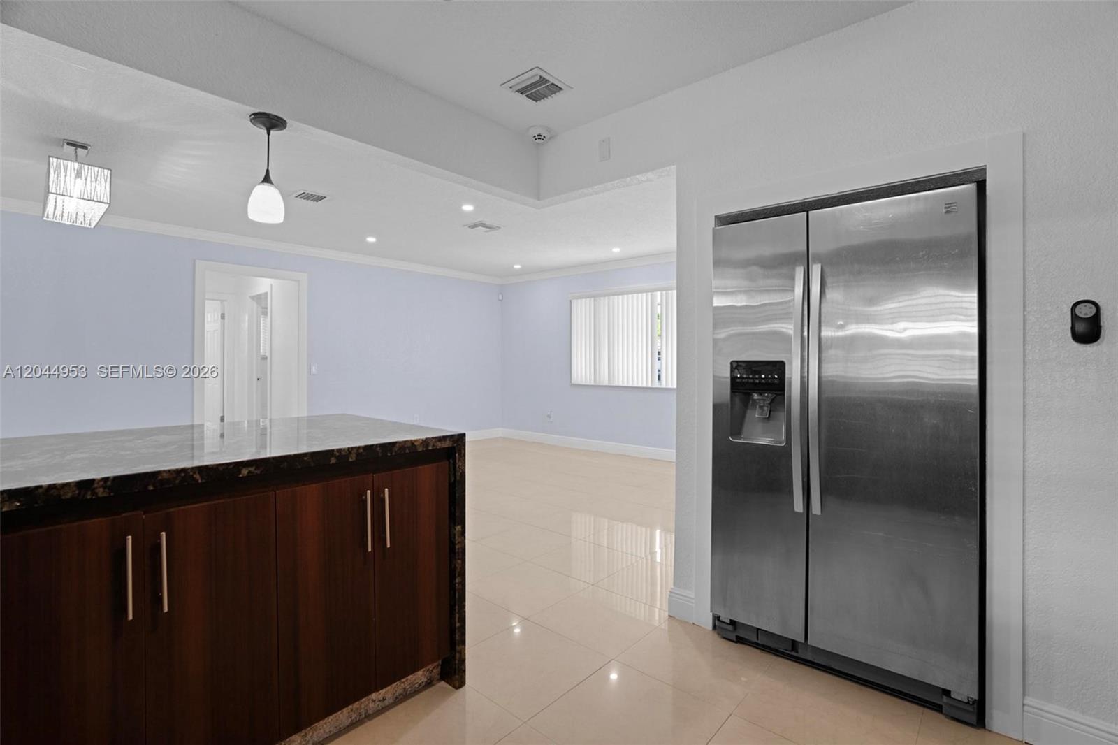 8891 NW 11th St, Pembroke Pines FL 33024 photo 4