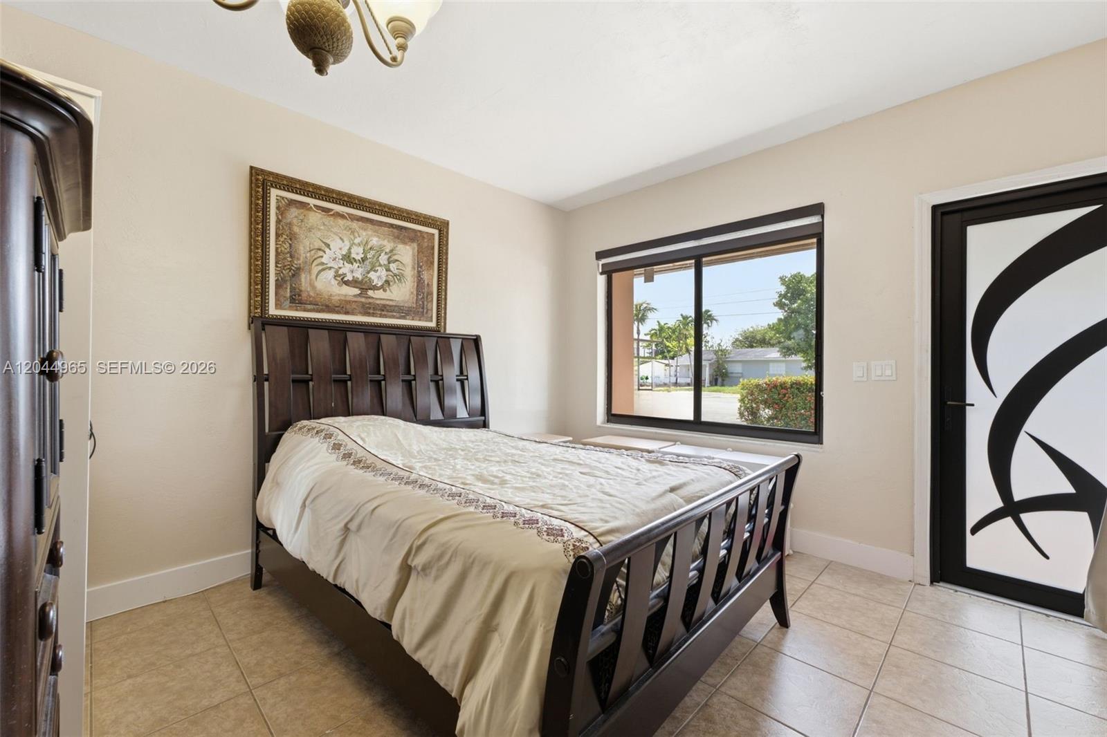 1421-1419 SW 76 ct, Miami FL 33144 photo 4
