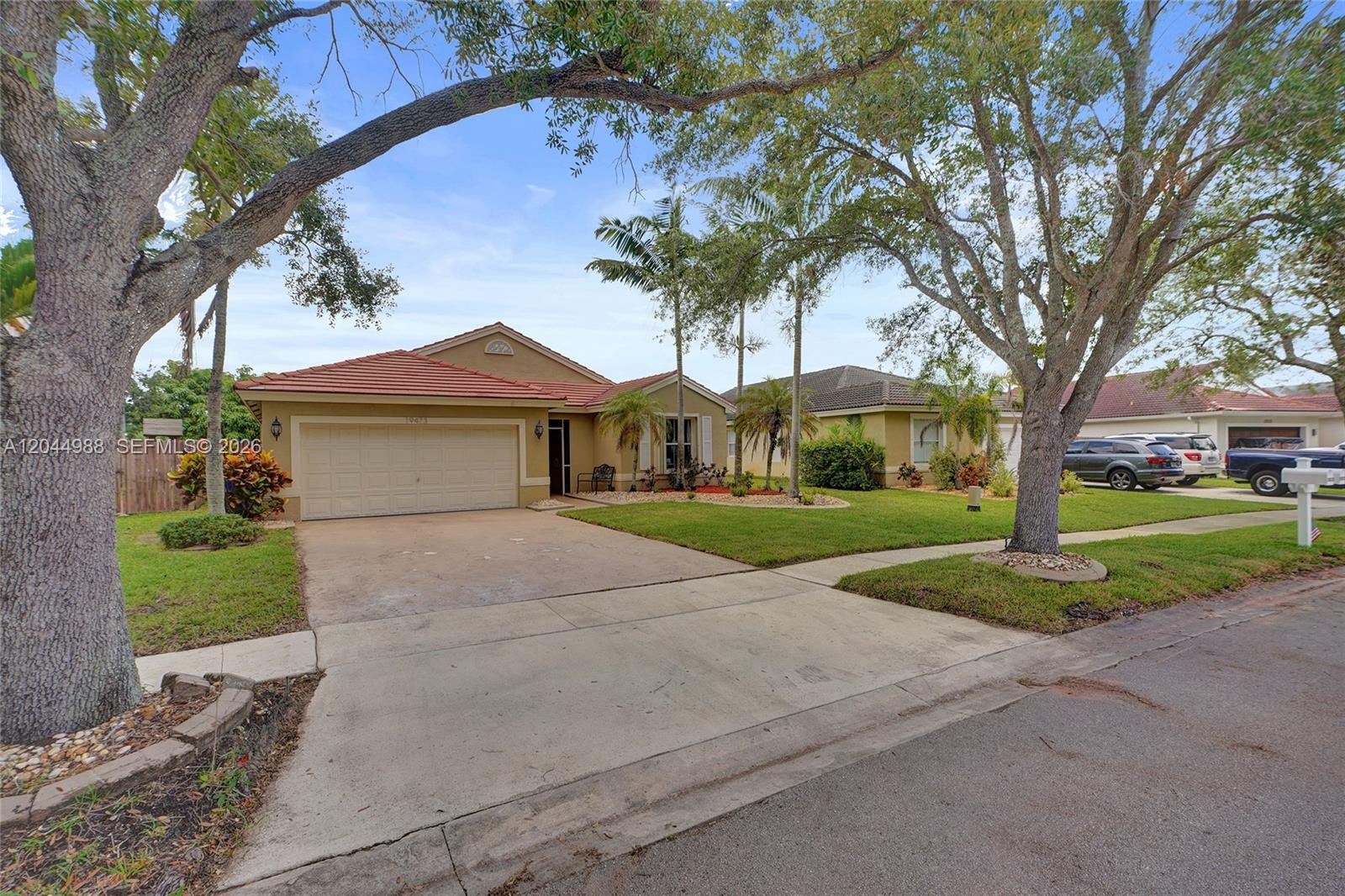 19473 NW 24th Pl, Pembroke Pines FL 33029 photo 3