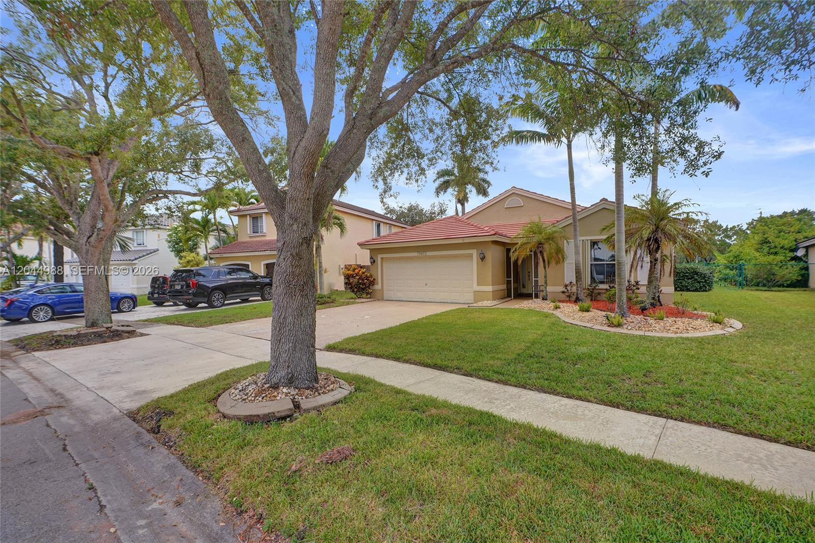 19473 NW 24th Pl, Pembroke Pines FL 33029 photo 4