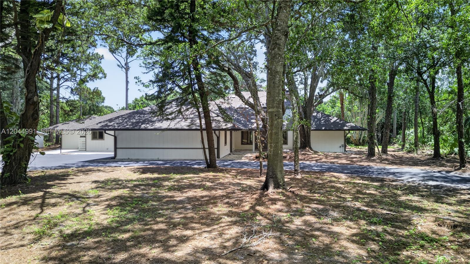 1975 SW Saint Andrews Dr, Palm City FL 34990 photo 4