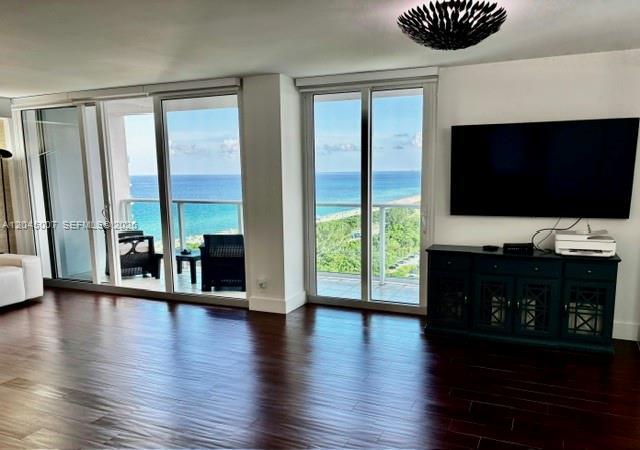 100 Bayview Dr # 2124, Sunny Isles Beach FL 33160 photo 4