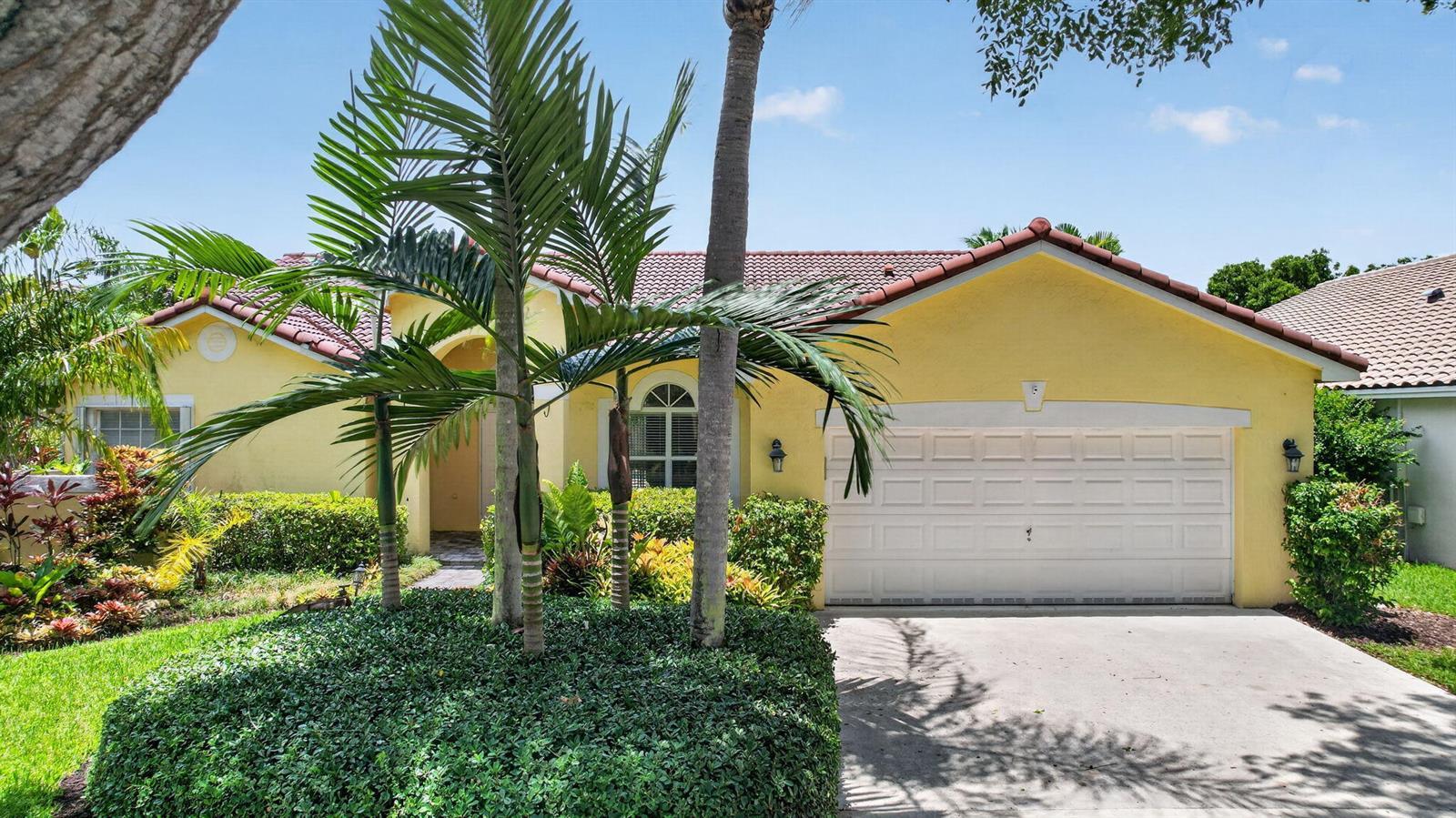 1959 Water Ridge Dr, Weston FL 33326