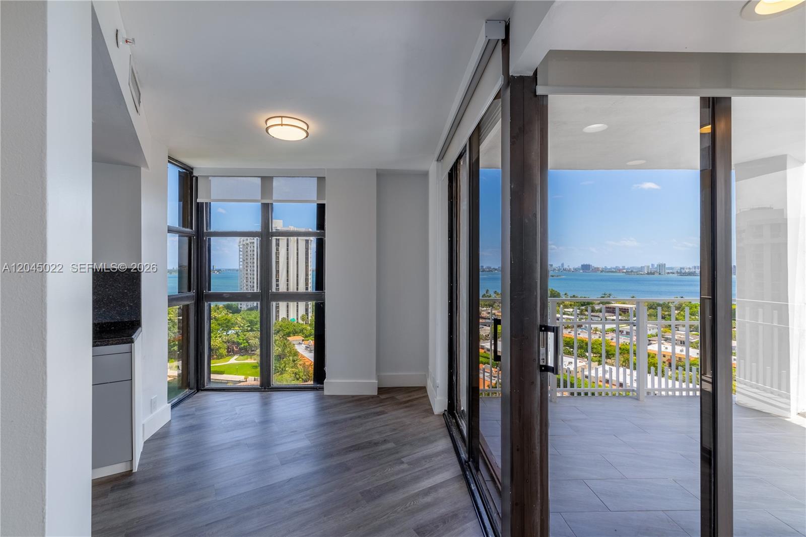 1000 Quayside Ter # 1702, Miami FL 33138 photo 2