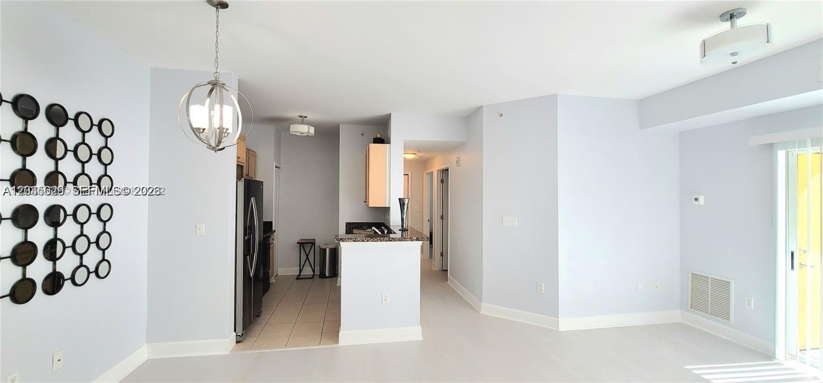 6001 SW 70th St # 215, South Miami FL 33143 photo 2