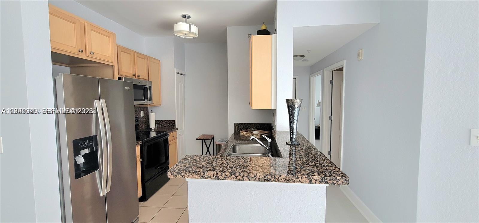 6001 SW 70th St # 215, South Miami FL 33143 photo 3