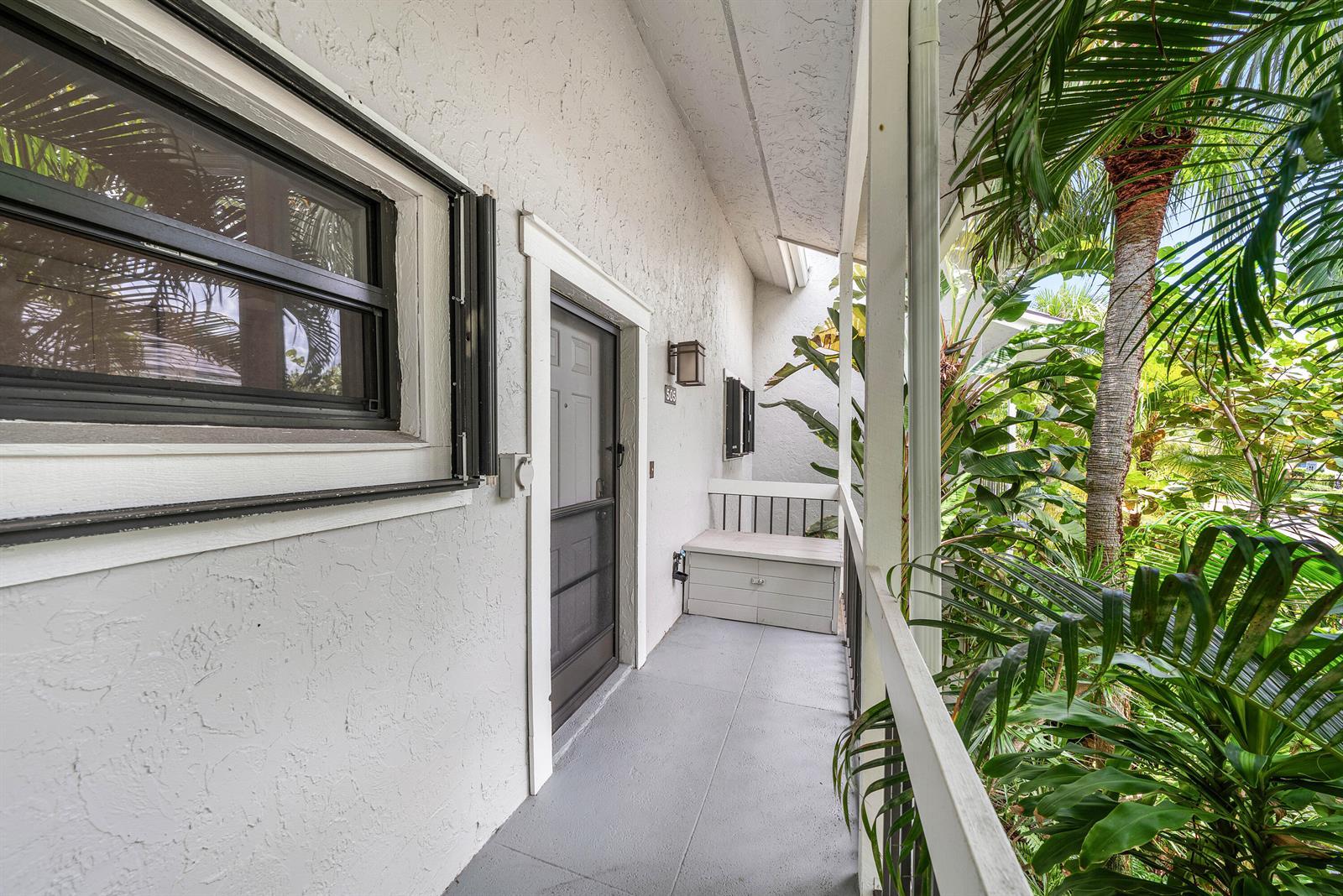 11863 Wimbledon Circle # 504, Wellington FL 33414