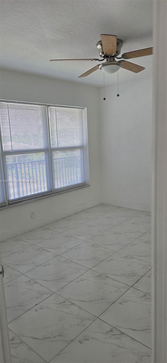 3260 NE 19th Ave # 11, Oakland Park FL 33306 photo 4