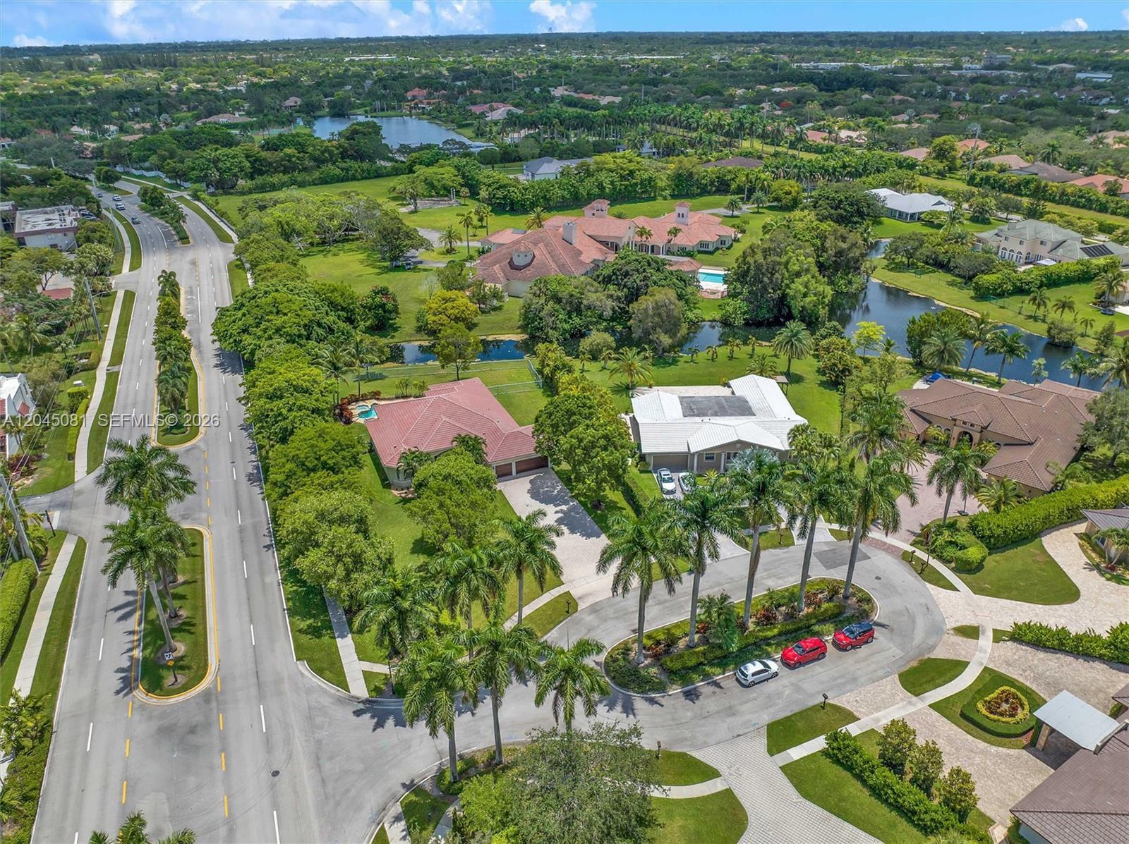 16310 Paddock Ln, Weston FL 33326 photo 4