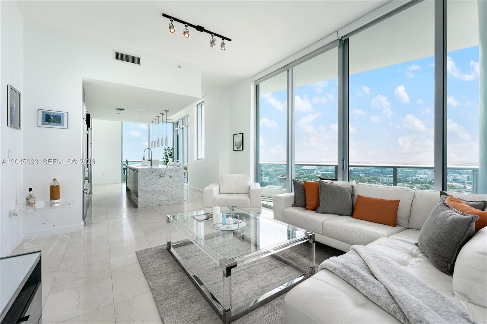 900 Biscayne Blvd # 5812, Miami FL 33132 photo 3