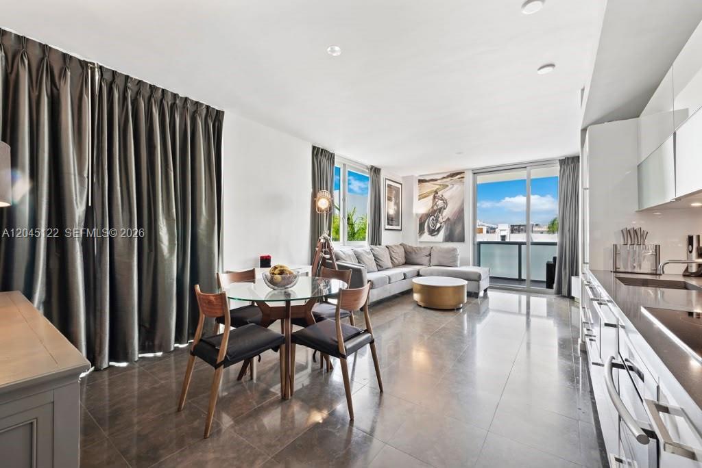 220 21st St # 401, Miami Beach FL 33139 photo 5
