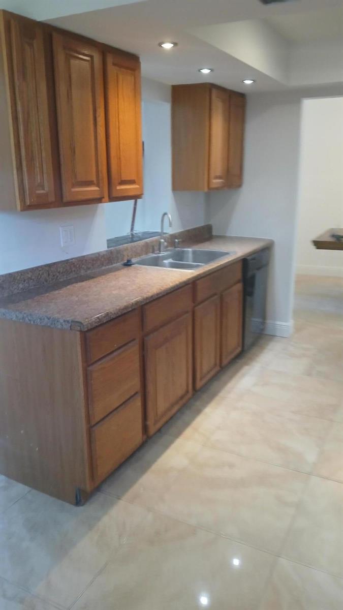 6231 SW 9th Place, North Lauderdale FL 33068 photo 4