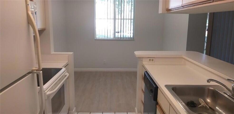9933 Westview Drive # 427, Coral Springs FL 33076 photo 4