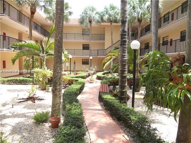 10845 SW 112th Ave # 211, Miami FL 33176 photo 3