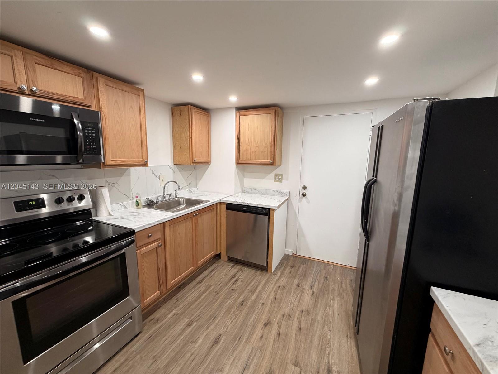 3301 Spanish Moss Ter # 306, Lauderhill FL 33319 photo 4