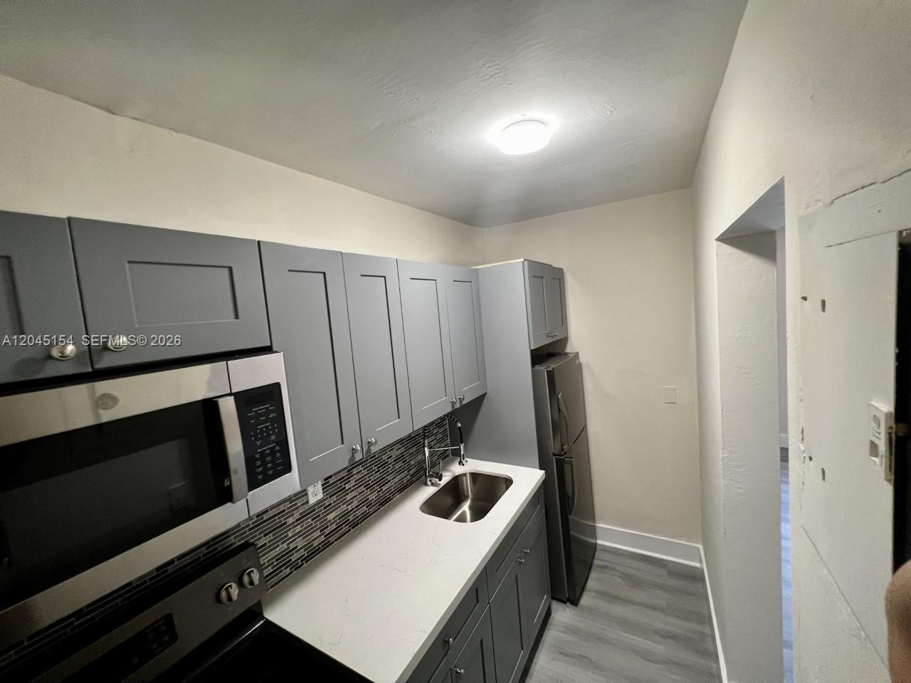 218 Santillane Ave # 11, Coral Gables FL 33134 photo 4