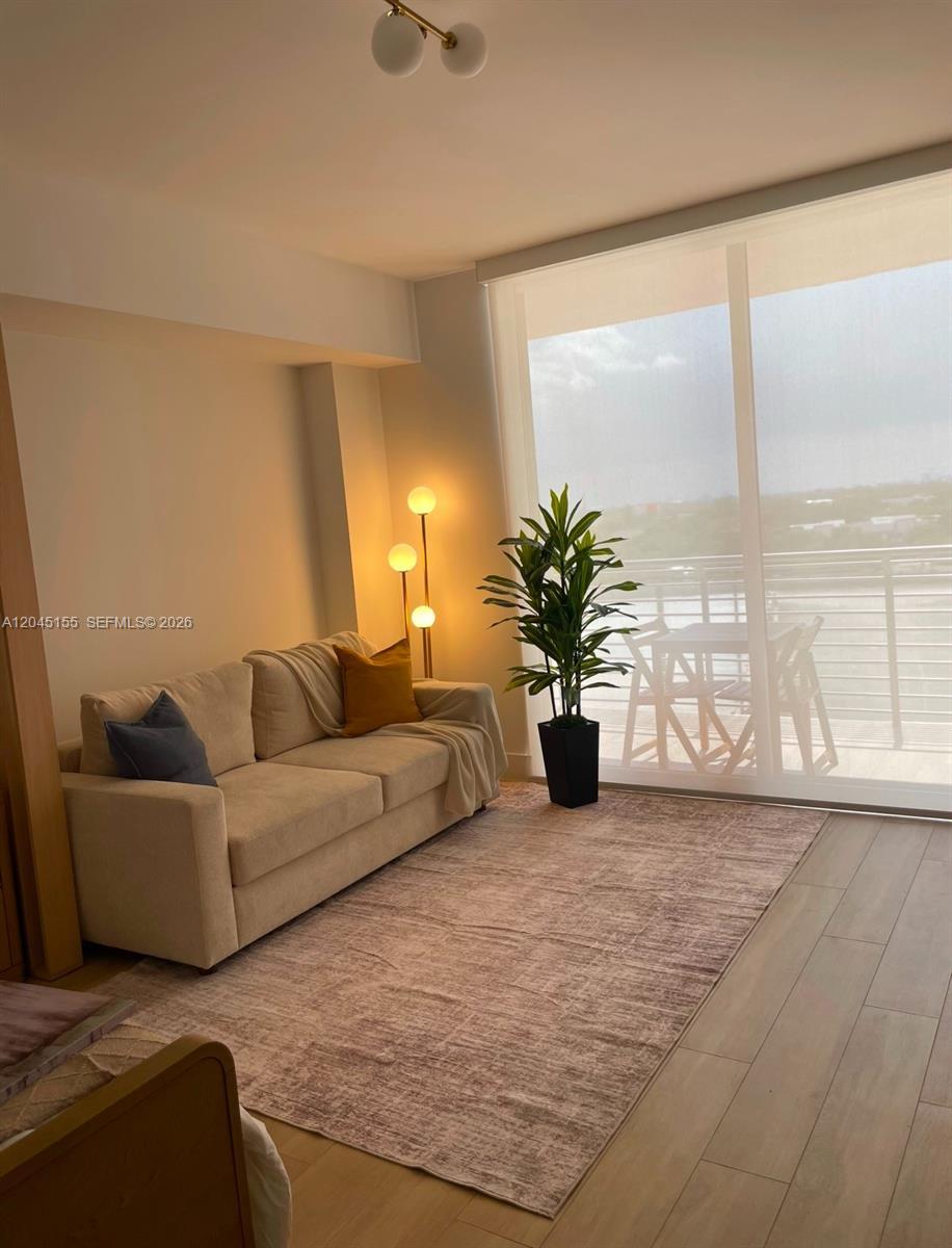 90 NE 32 # 819, Miami FL 33137 photo 3