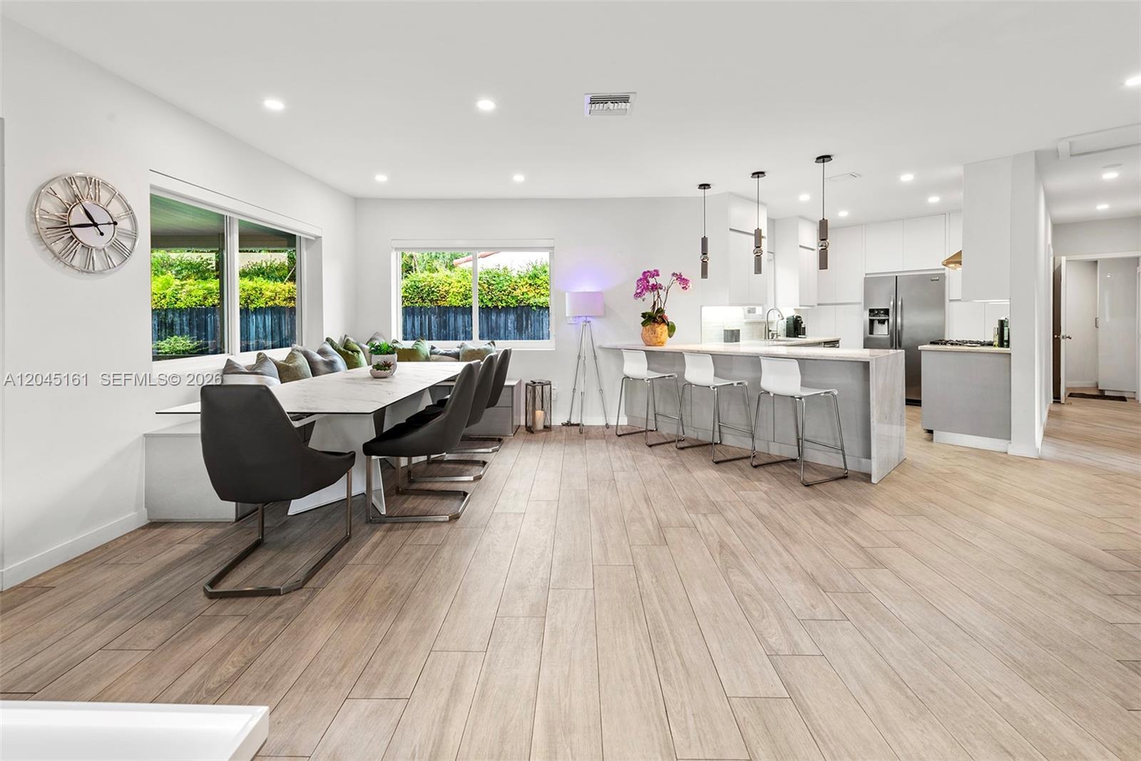 1724 71st St, Miami Beach FL 33141 photo 3