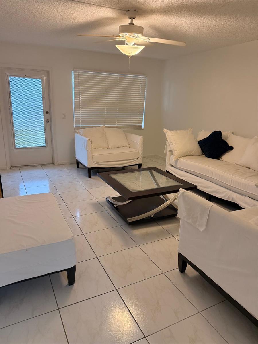 227 Kent N, West Palm Beach FL 33417 photo 5