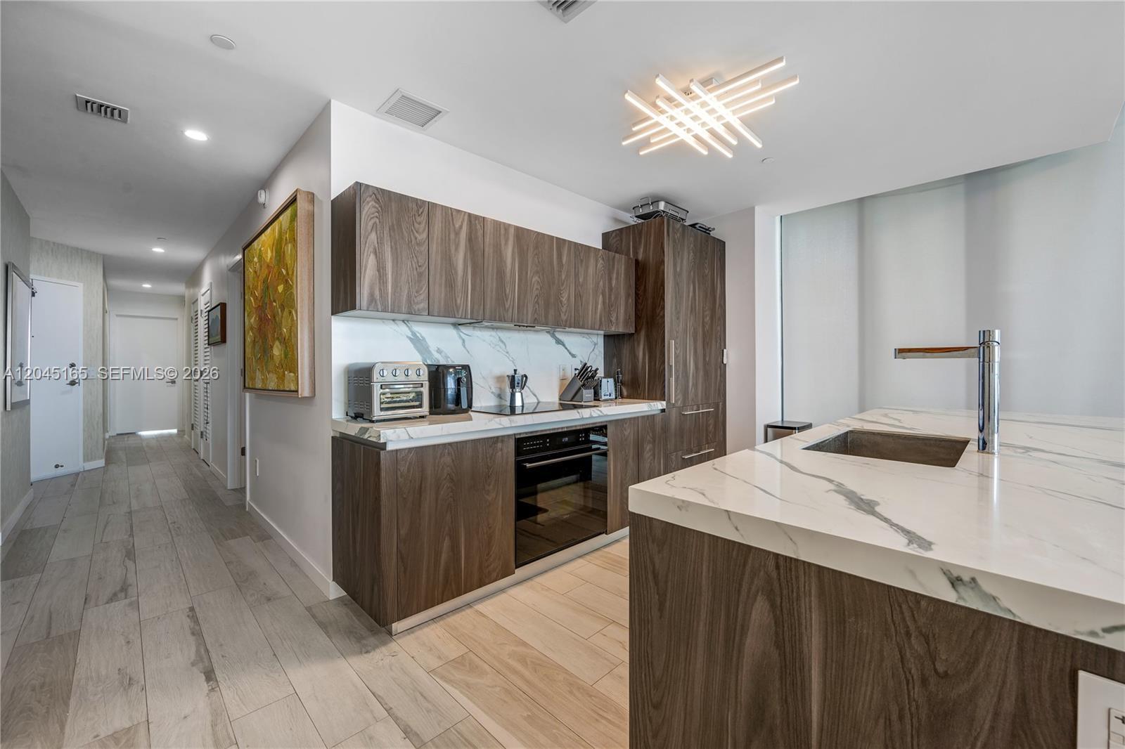 480 NE 31st St # 907, Miami FL 33137 photo 4