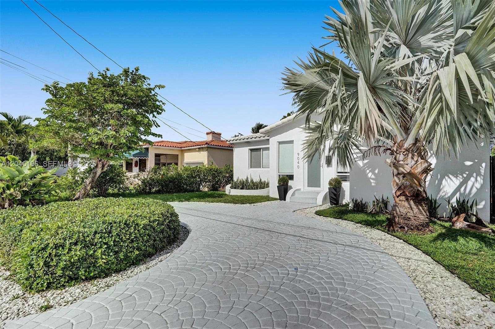 9040 Carlyle Ave, Surfside FL 33154 photo 3