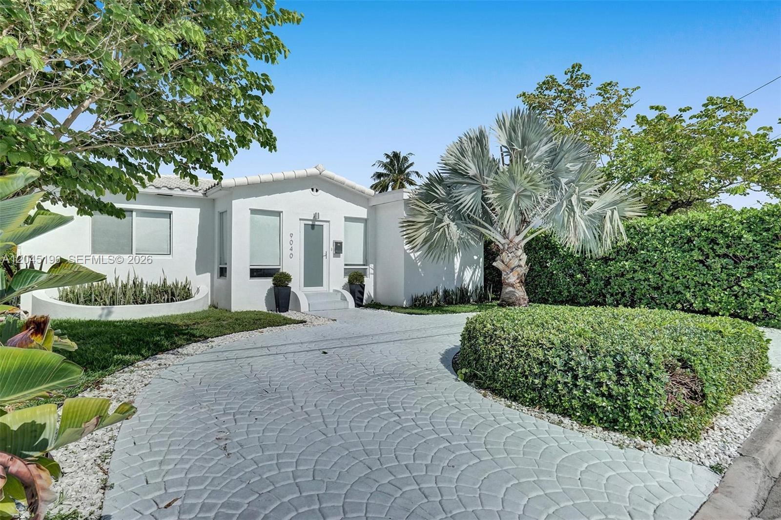 9040 Carlyle Ave, Surfside FL 33154 photo 4