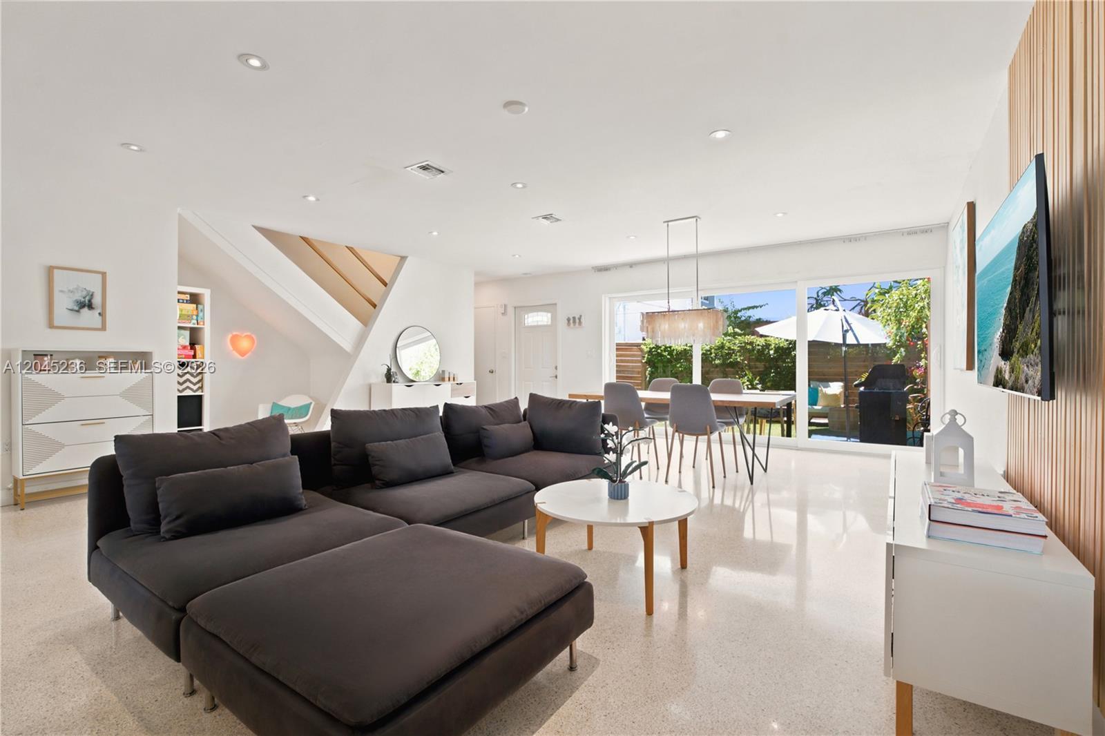 7334 Gary Ave # 7334, Miami Beach FL 33141 photo 2