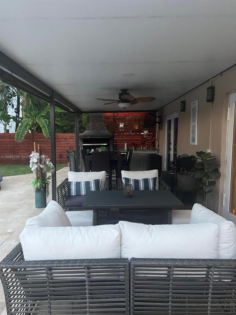 12520 Griffing Blvd, North Miami FL 33161 photo 5
