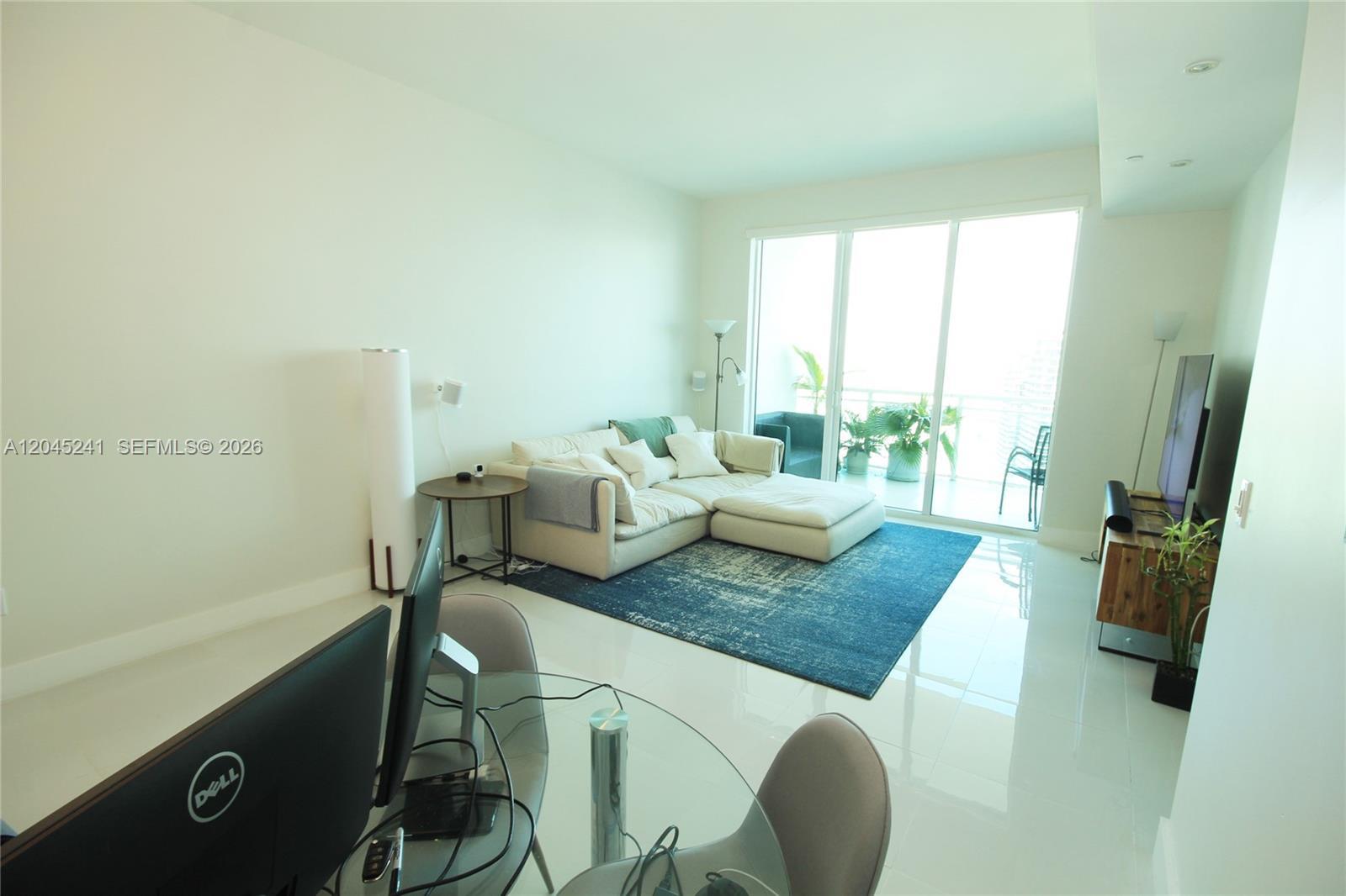 950 Brickell Bay Dr # 5000, Miami FL 33131 photo 4