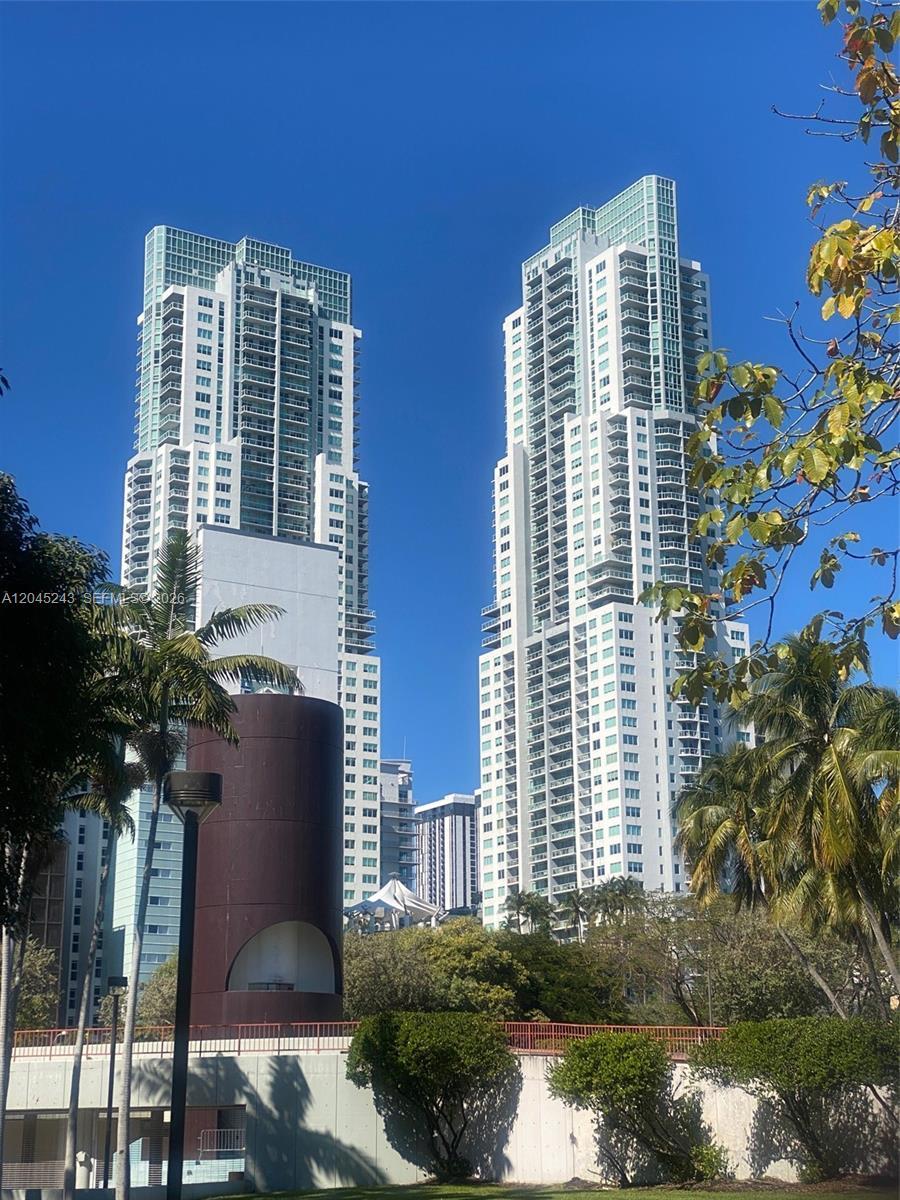 253 NE 2nd St # 218, Miami FL 33132