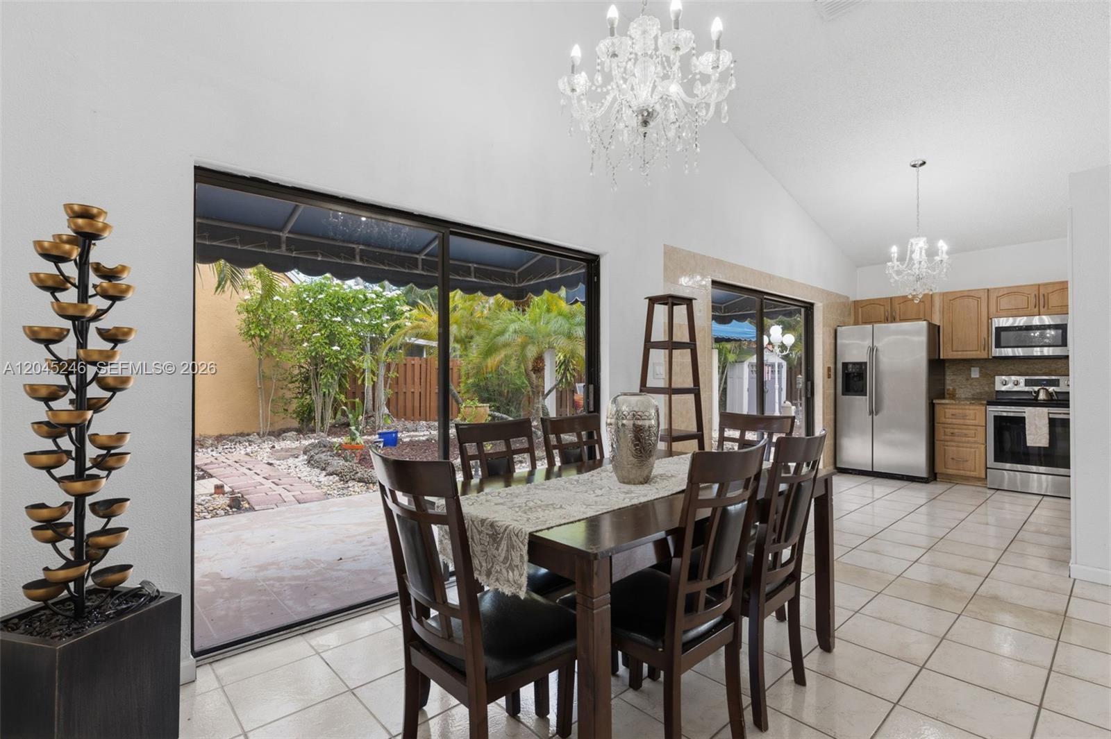 8165 NW 187th Ter, Hialeah FL 33015 photo 5