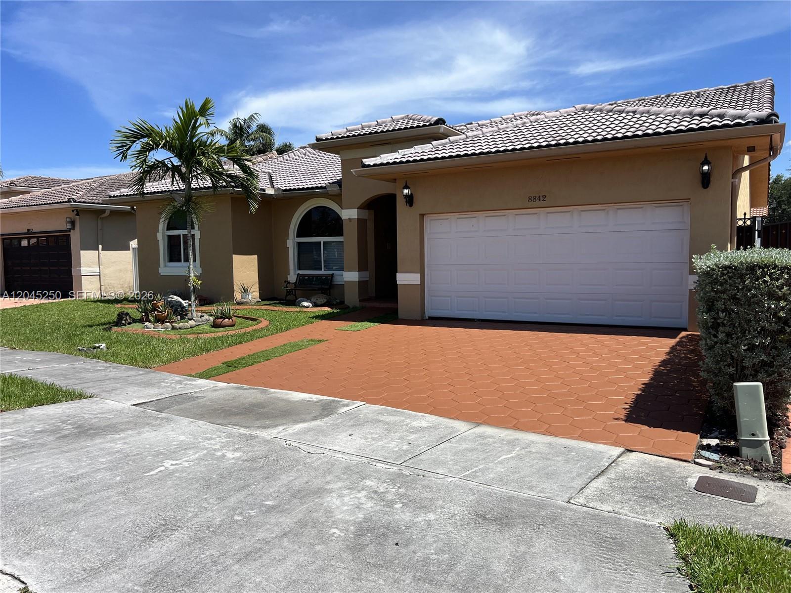 8842 NW 142nd Ln, Miami Lakes FL 33018 photo 3