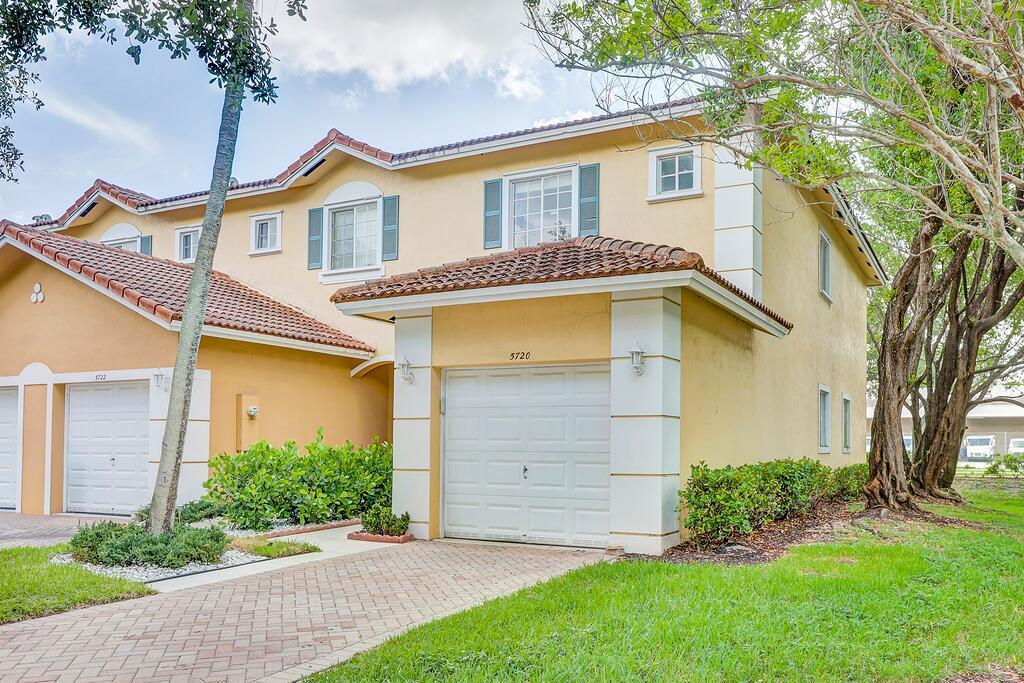 5720 Tuscany Way, Tamarac FL 33321