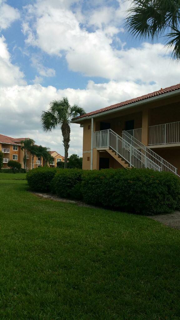 141 SW Palm Drive # 202, FL 34986 photo 2