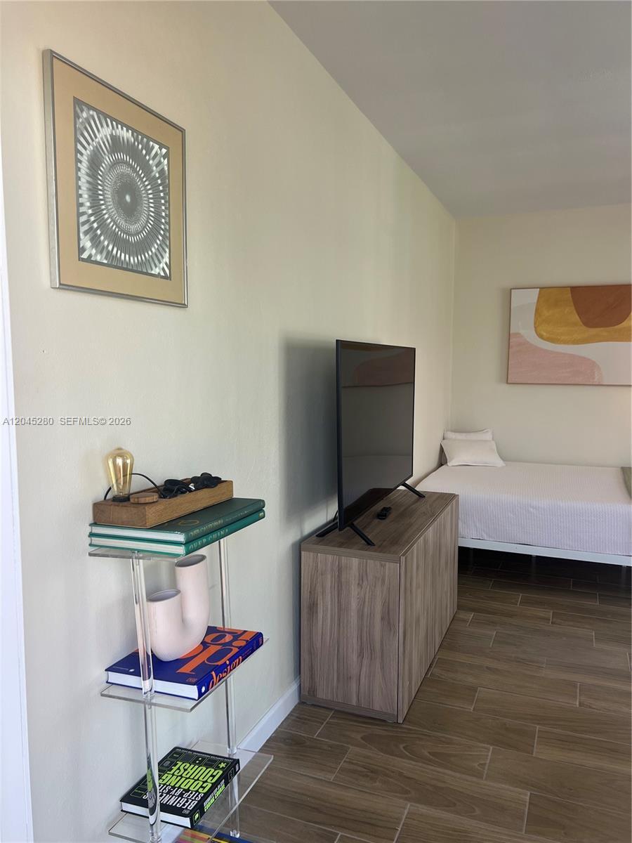 7720 Harding Ave # 8, Miami Beach FL 33141 photo 5