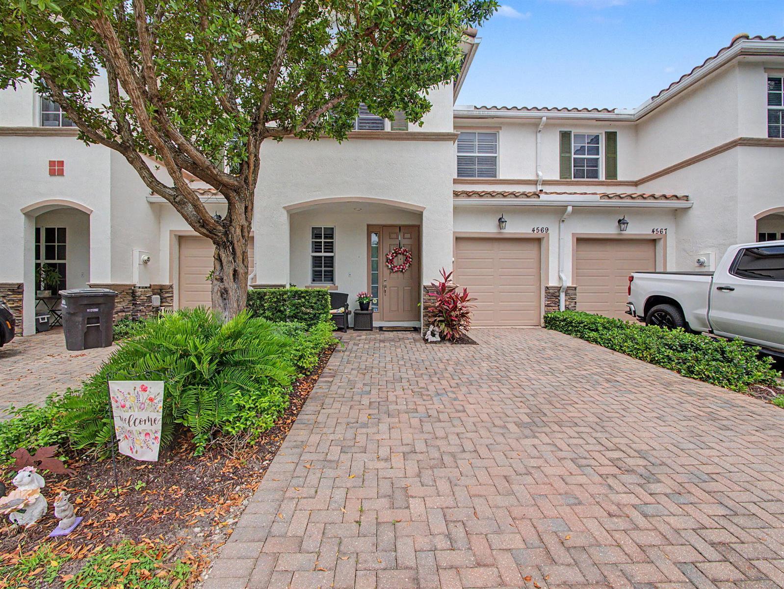 4569 Tara Cove Way, West Palm Beach FL 33417 photo 2