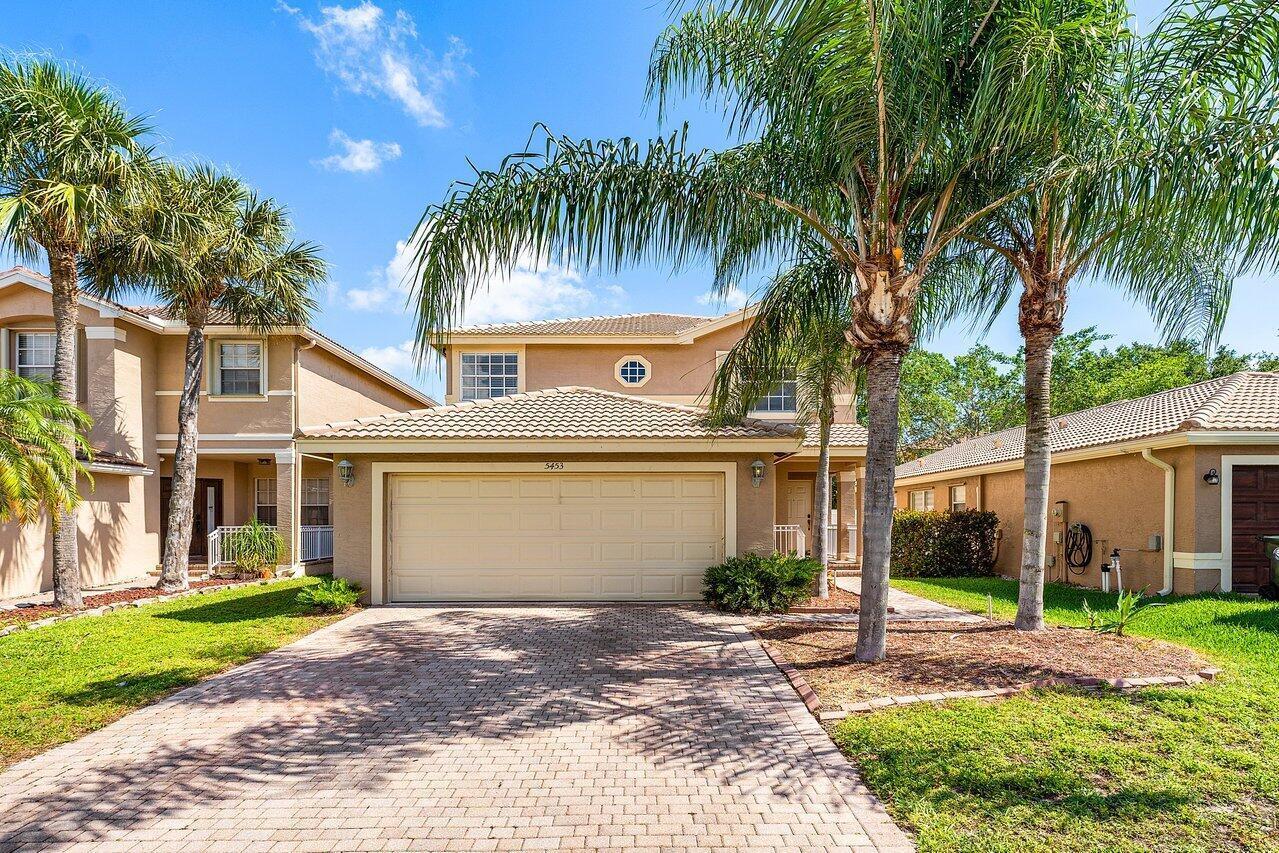 5453 Queenship Court, FL 33463