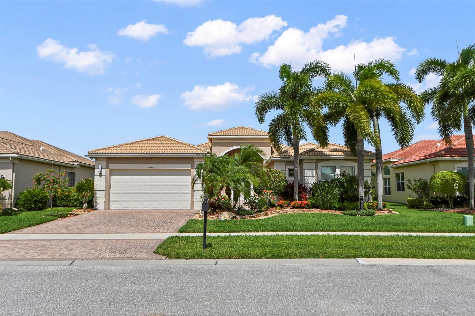 10540 Whitewind Circle, Boynton Beach FL 33473 photo 4