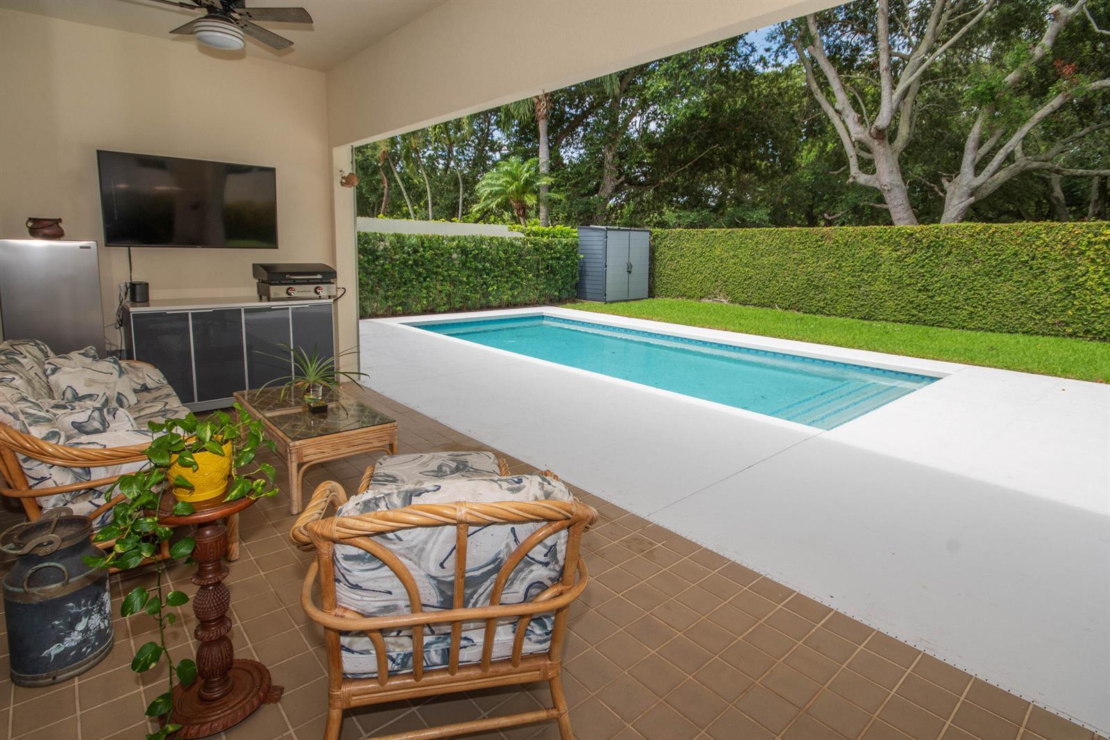 447 Kelsey Park Drive, Palm Beach Gardens FL 33410 photo 3