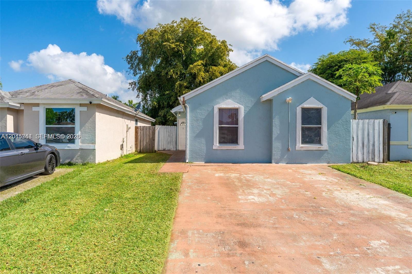 768 SW 9th St, Florida City FL 33034 photo 2