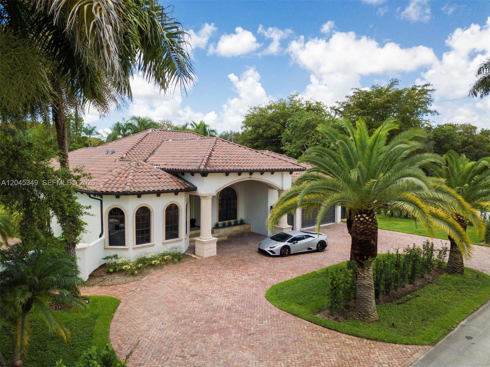 6874 SW 57th Ter, Miami FL 33143