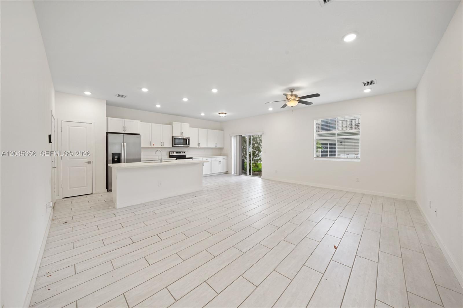 763 SE 17th St, Homestead FL 33034 photo 4