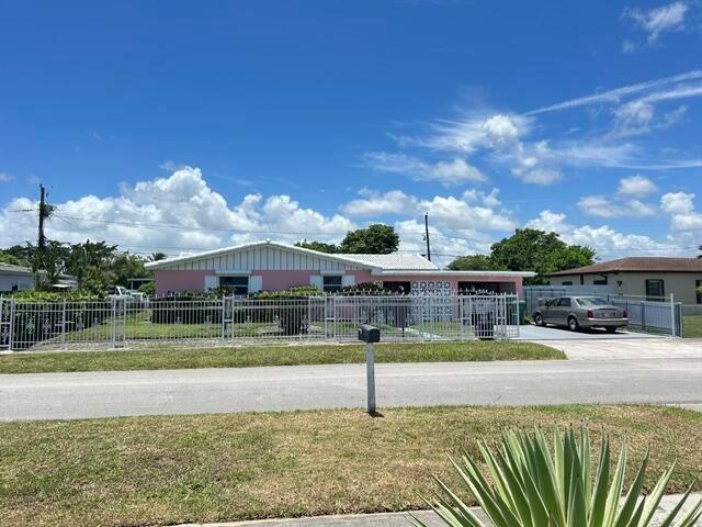14620 E Polk Street, Miami FL 33176 photo 3