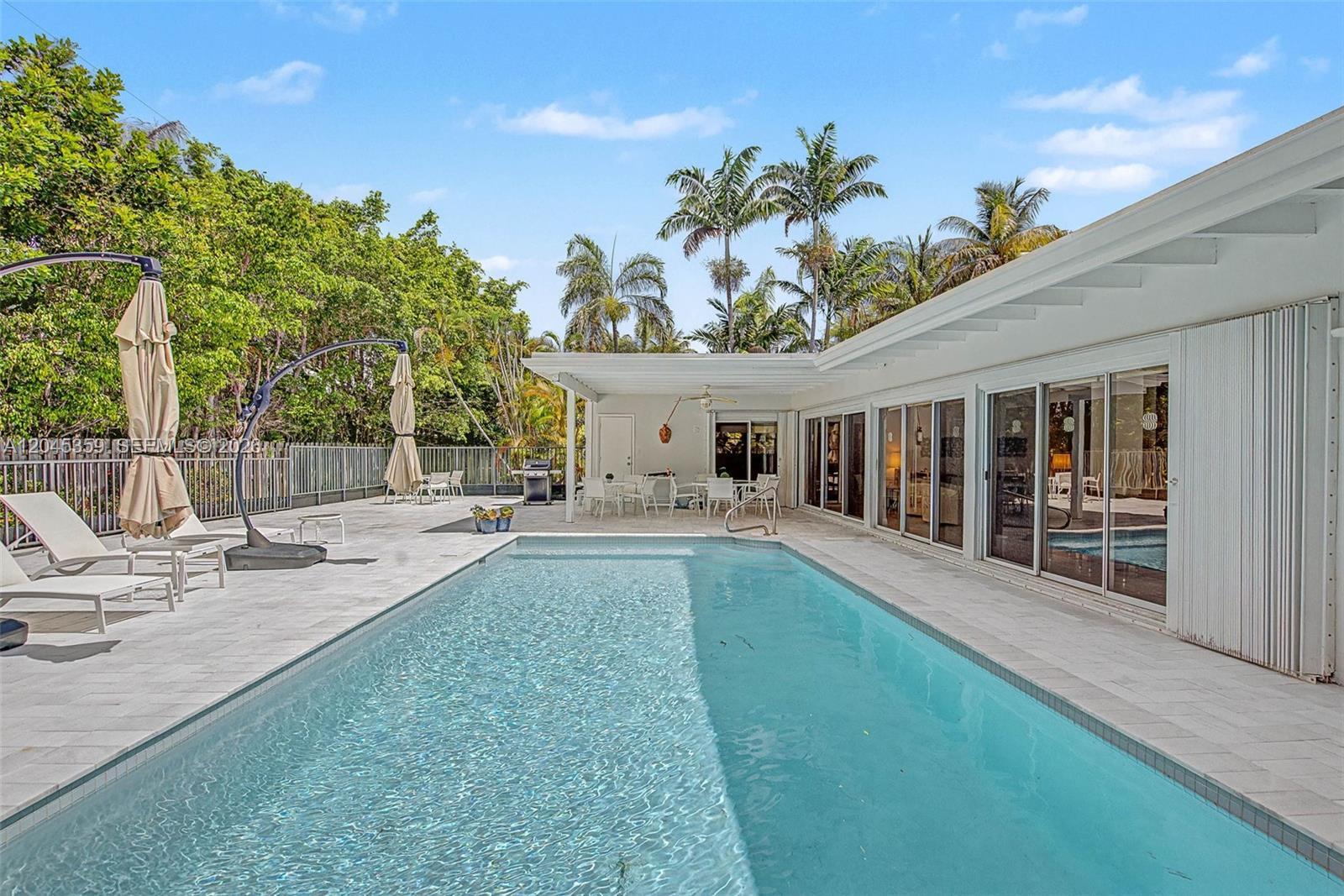 340 Atlantic Rd, Key Biscayne FL 33149 photo 4