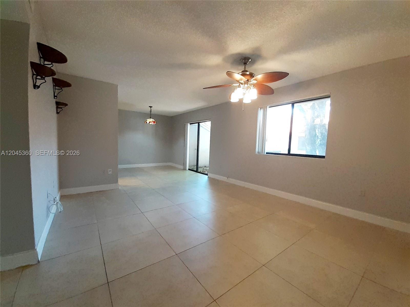 8407 Coral Lake Mnr # 8407, Coral Springs FL 33065 photo 4