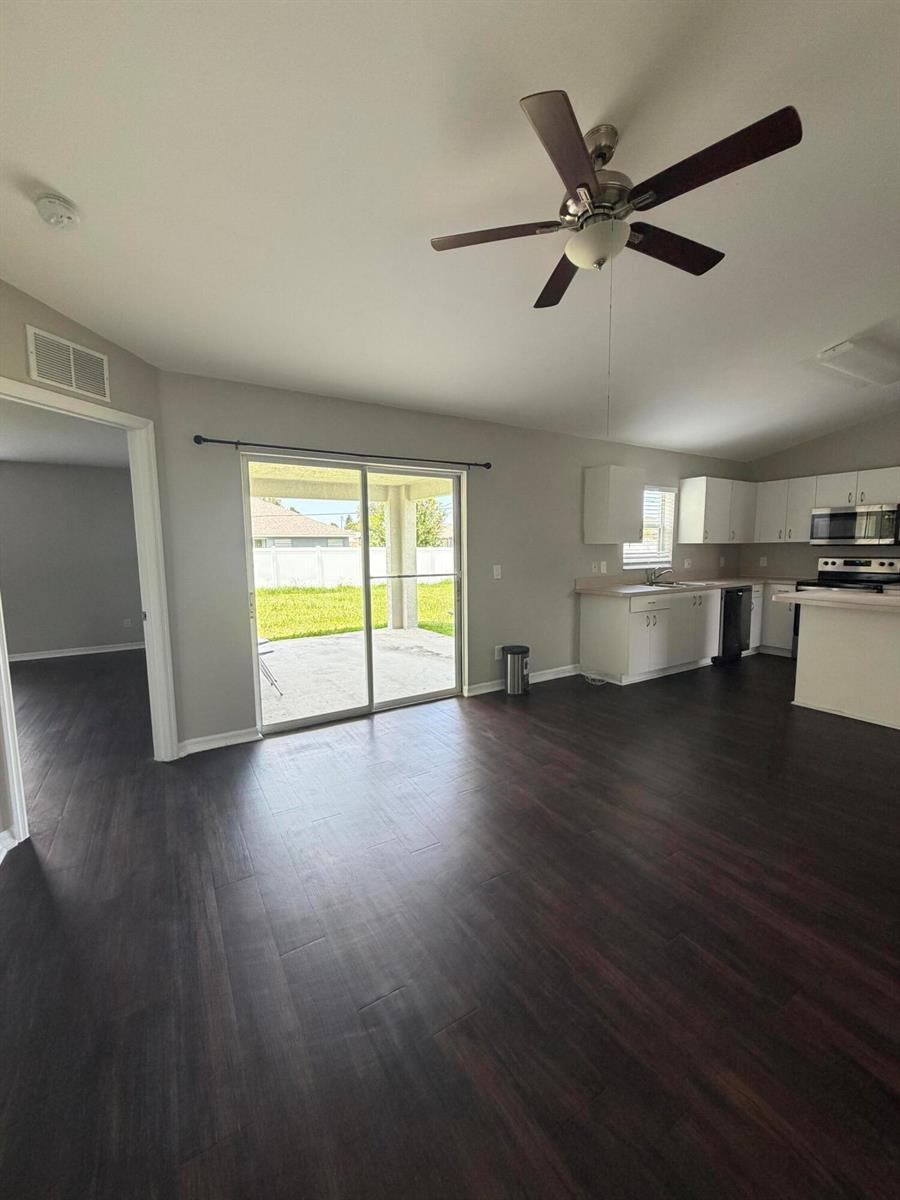 581 NW Goldcoast Avenue, Port St. Lucie FL 34983 photo 2
